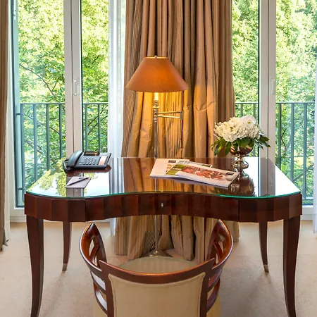 מלון Parkhotel - Ein Mitglied Der Hommage Luxury Collection 5*
